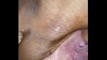 Putar Rambut merah pendek milf 1 bbc matanya digulung kembali!! tubuh tidak bisa berhenti gemetar