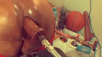 play Bubble butt prada devine umplută și devine ciudată cu o compilație de jucării - dipsodeep