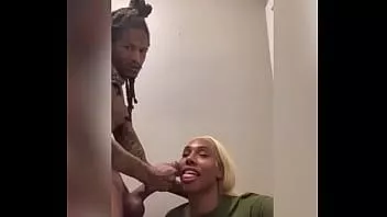 Odtwórz Gakbraazy i drippinvelvet spotkali ts parris polecieli do gakteeem4, bo youngstarbrazy to suka, która lubi czarnych mężczyzn z dużym tyłkiem