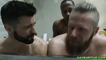 تشغيل Gayruptive.com - تفشل كيسي إيفرت وبريان بوندز في التفتيش وتفعل كل ما يتطلبه الأمر للحصول على الموافقة على عملهما مما يعني مص ديك أسود ضخم!