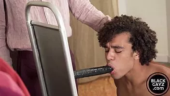 play Twink takes hunks rod and a long dildo inside his mouth