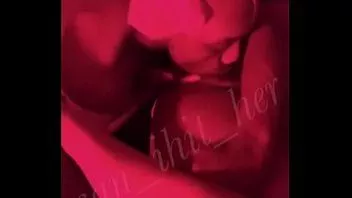 Oynat Canihither onu kedi dışında tf yiyor