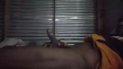 Jouer Black Cock Handpjob: Cuming Hard après son départ