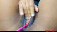 Reproduzir BBW adolescente jamaicano experimenta sexo a três intenso e orgasmo esguichando