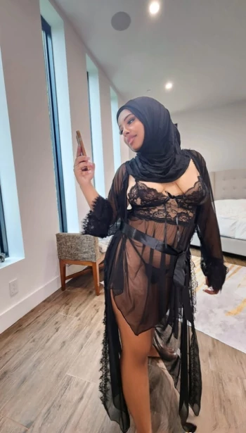Star du porno Hadiya Honey