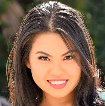 色情明星 Cindy Starfall