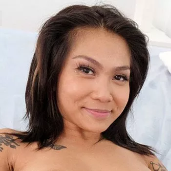 Bintang porno Yumi Sin